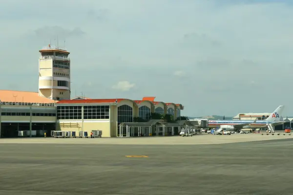 Chicago O'Hare International Airport (ORD)